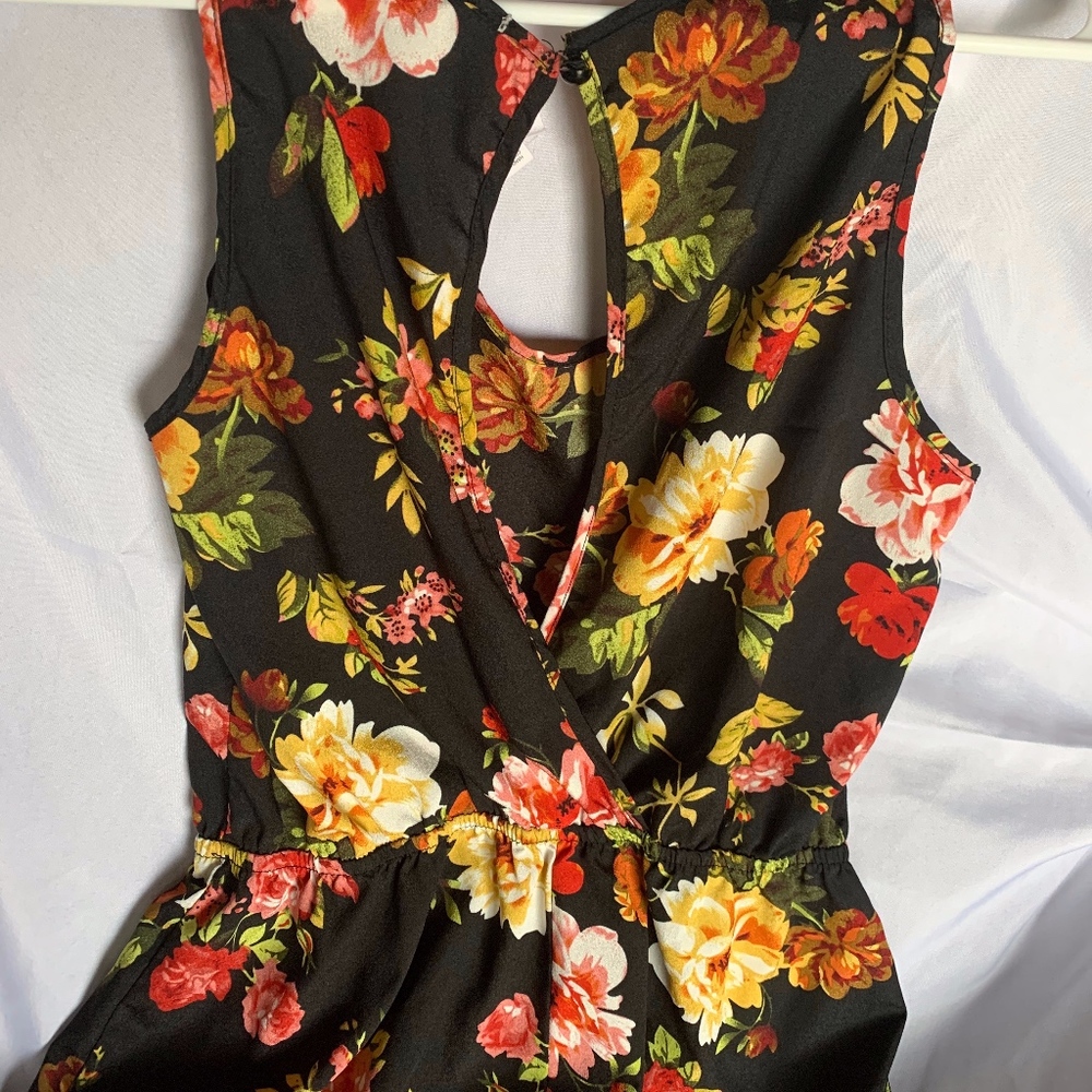 Floral one piece great for casual night out.